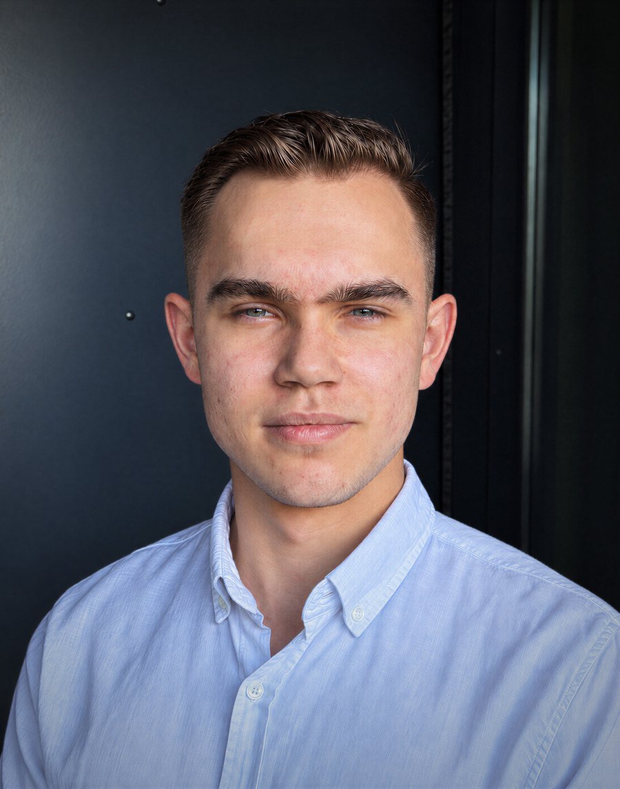 Filipp Gofman, webdesigner en WordPress developer in Enschede, portret